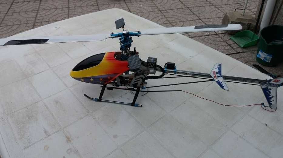 Vendo helicóptero rc