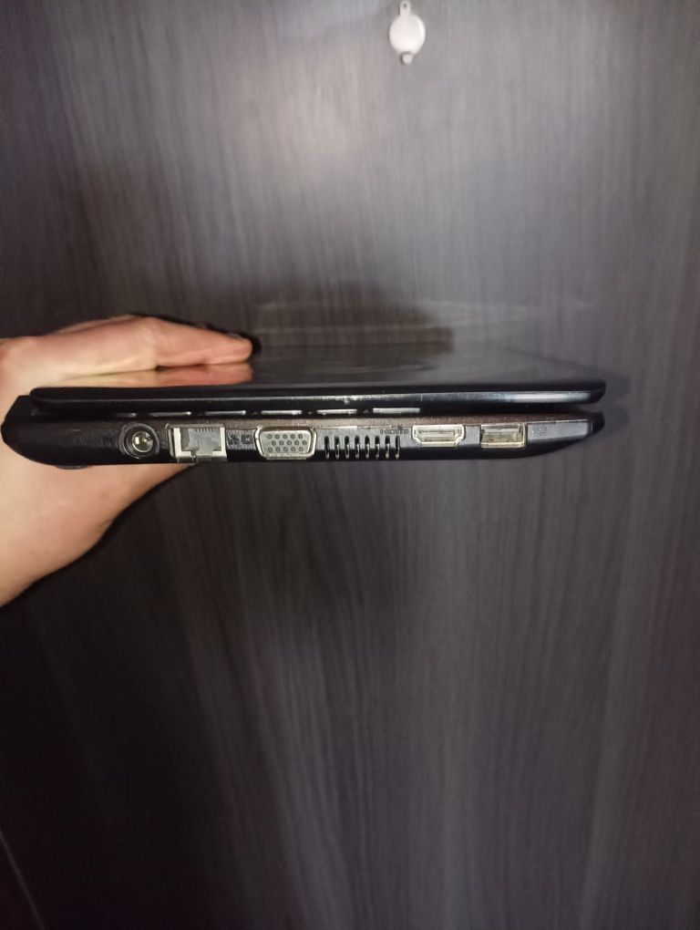 Netbook Acer aspire one d270