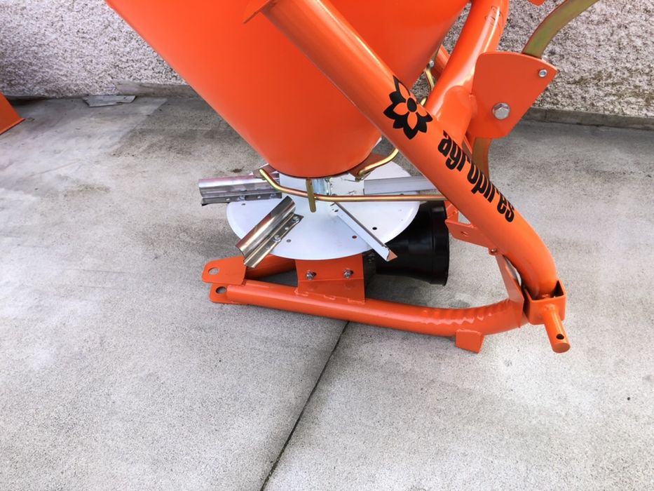 Distribuidor de adubos