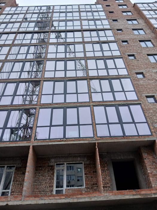 Металопластикові вікна, балкони під ключ в Горішніх Плавнях