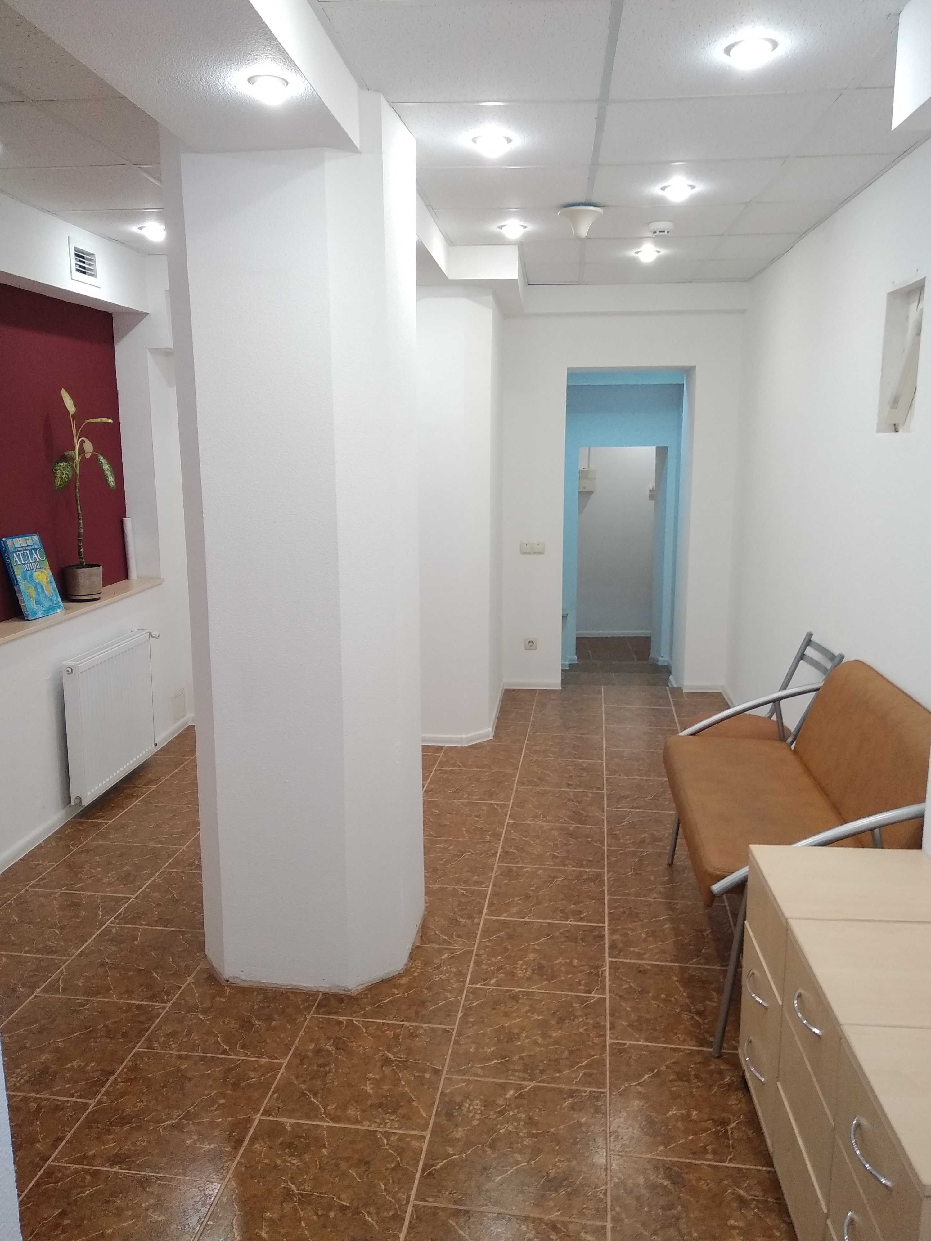 Продається офіс вул. Антоновича, 10б. Під будь-який вид діяльності