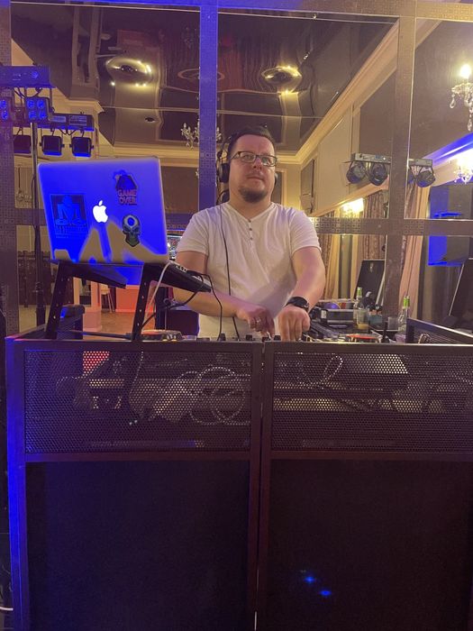 dj Przemo-Obsługa muzyczna imprez okolicznościowych.