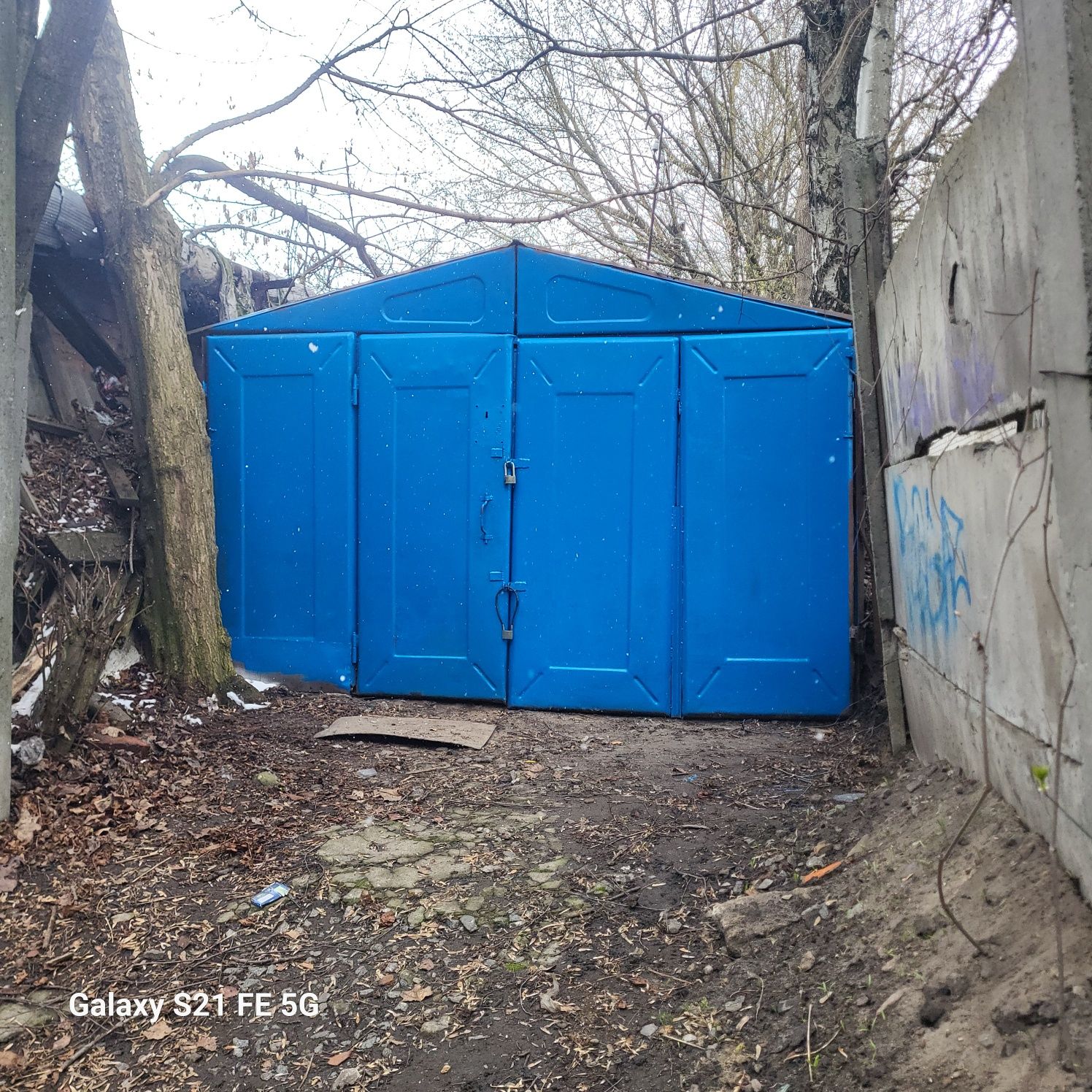 Гараж на Перемога 73