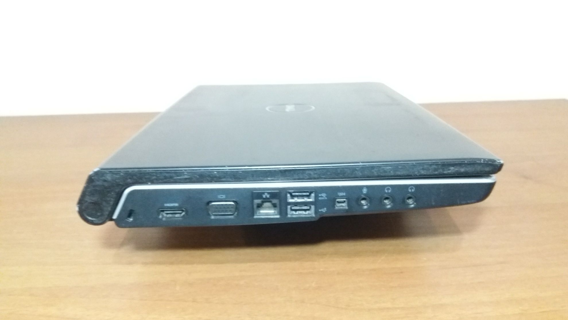 Ноутбук Dell Studio 1555/ 15.6" Intel/ 4 Gb/ Hdd  0 Gb