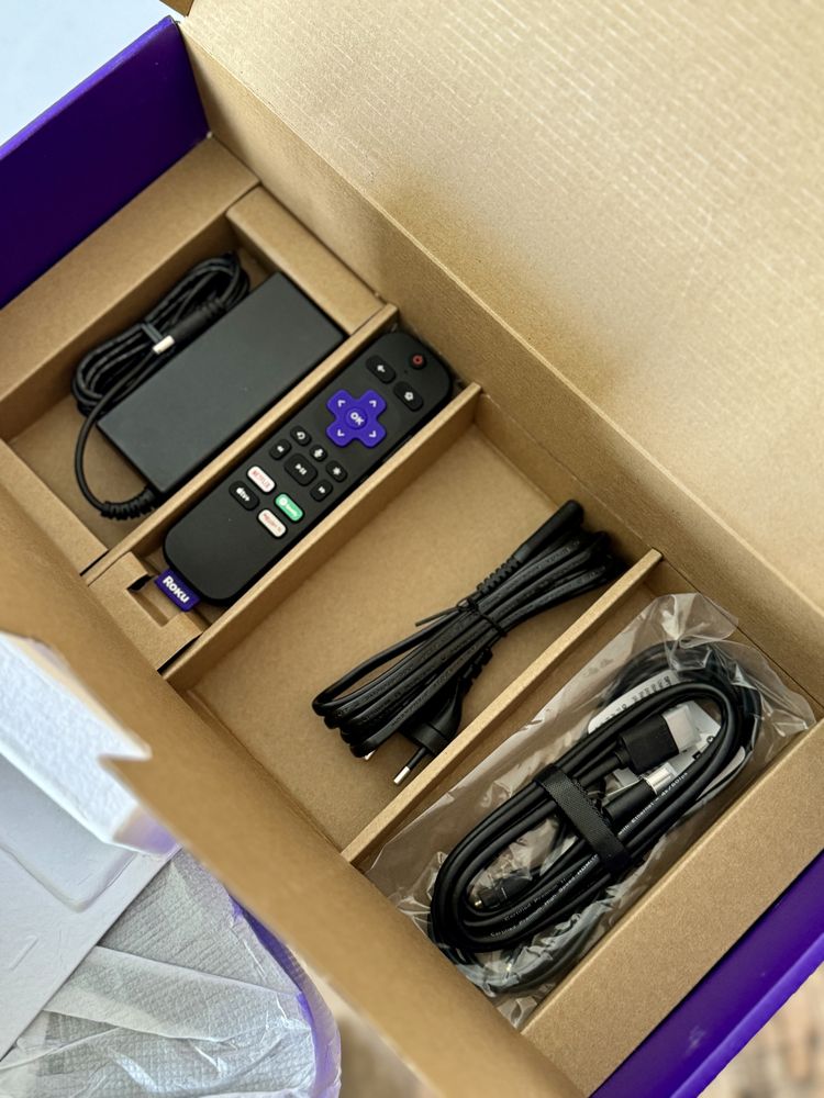 Саундбар Smart TV приставка Roku Streambar 4K HDR Streaming Device