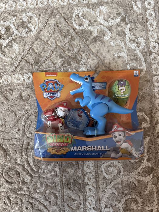 Щенячий патруль колекційна фігурка рятівника Маршл з динозавром