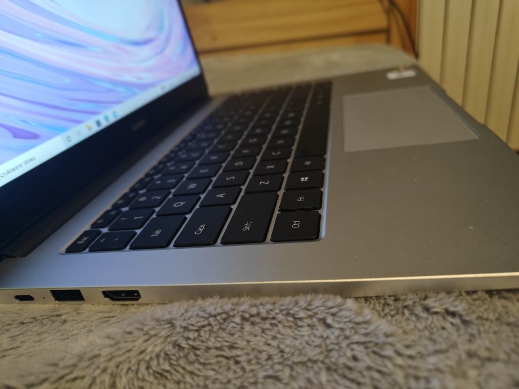 Laptop huawei matebook d14  r5 3500 8gb 512 -prawie nówka