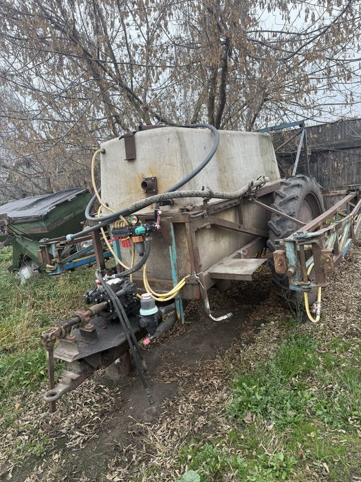 Оприскувач ОП 2000