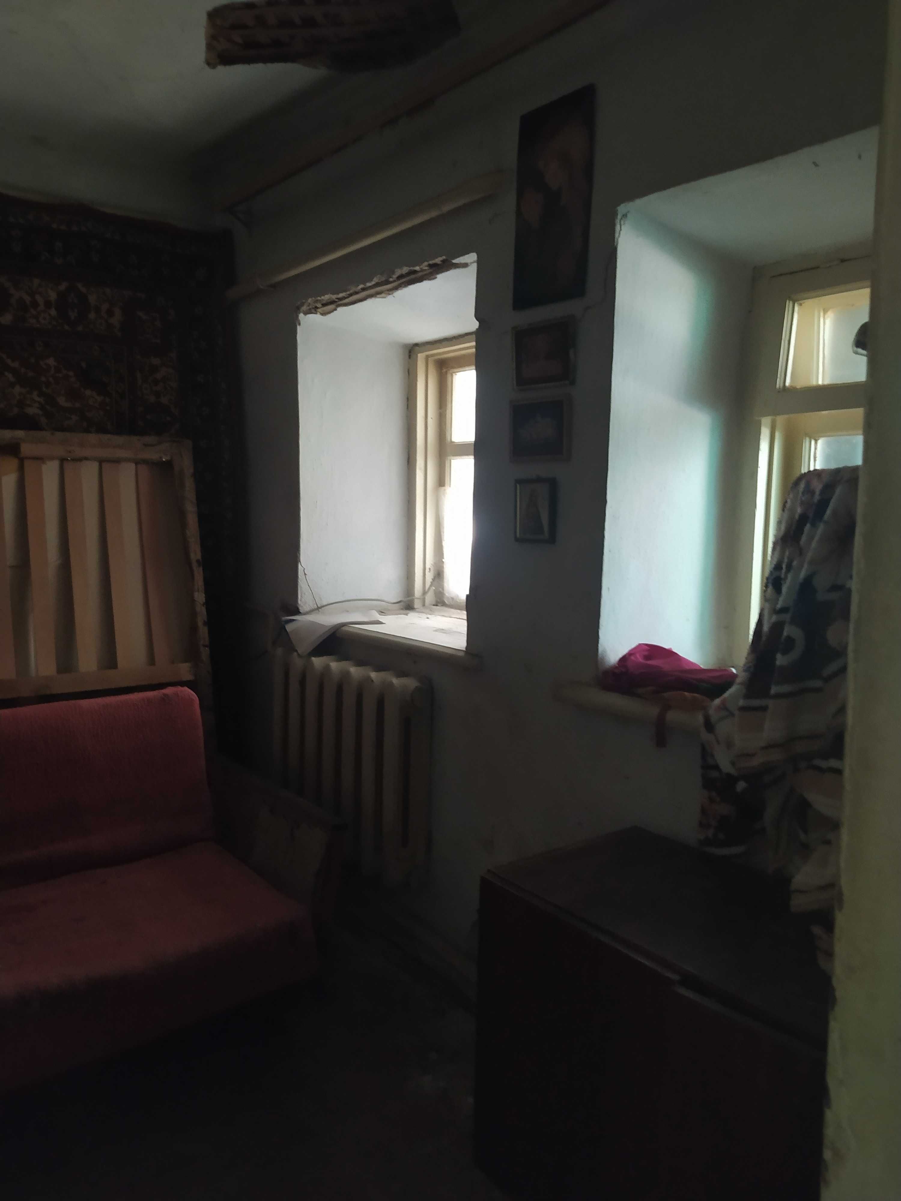 3 к. 1/2 цок этаж 33 кв ул.Скороходова-Левадовская, в/уд под капремонт