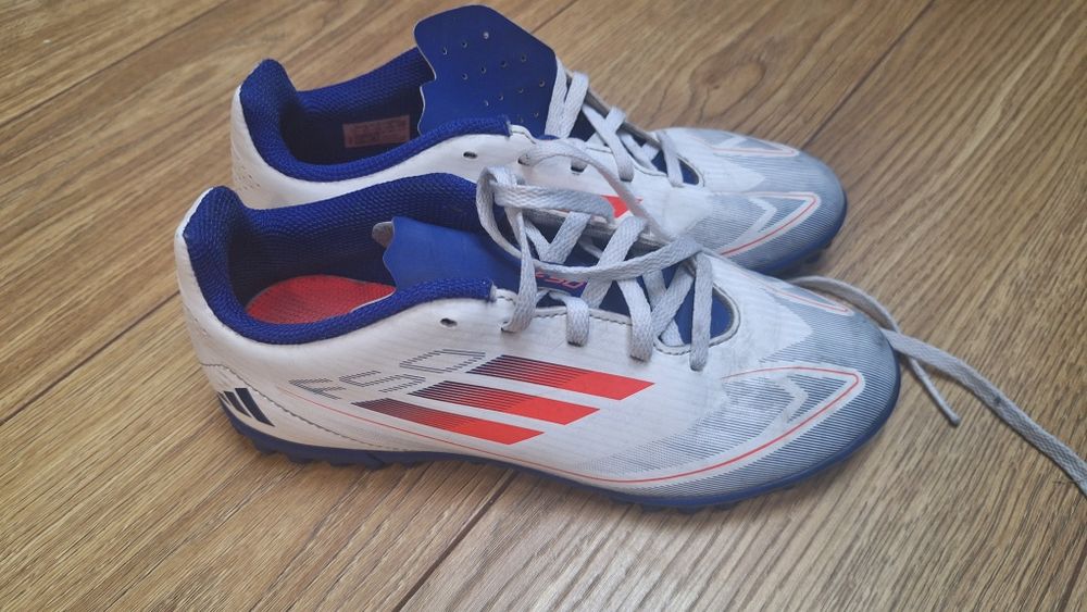 Turfy adidas piłka nożna