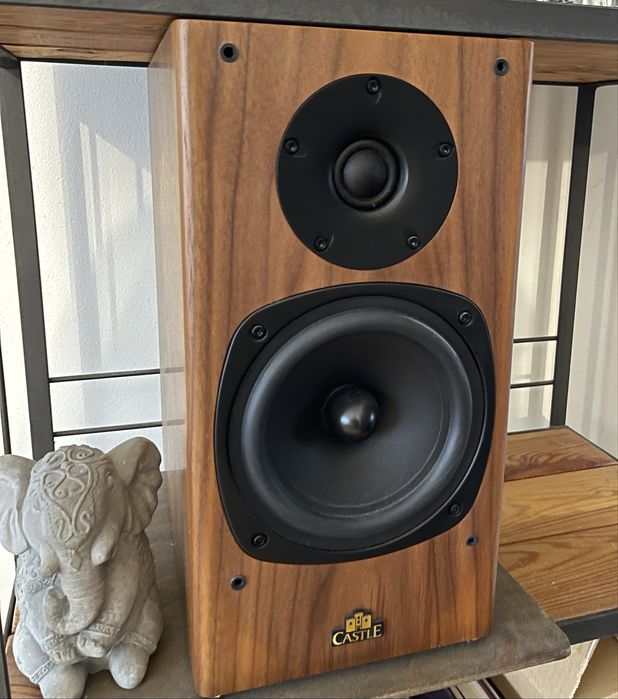 Kolumny glośnikowe Castle Knight 2