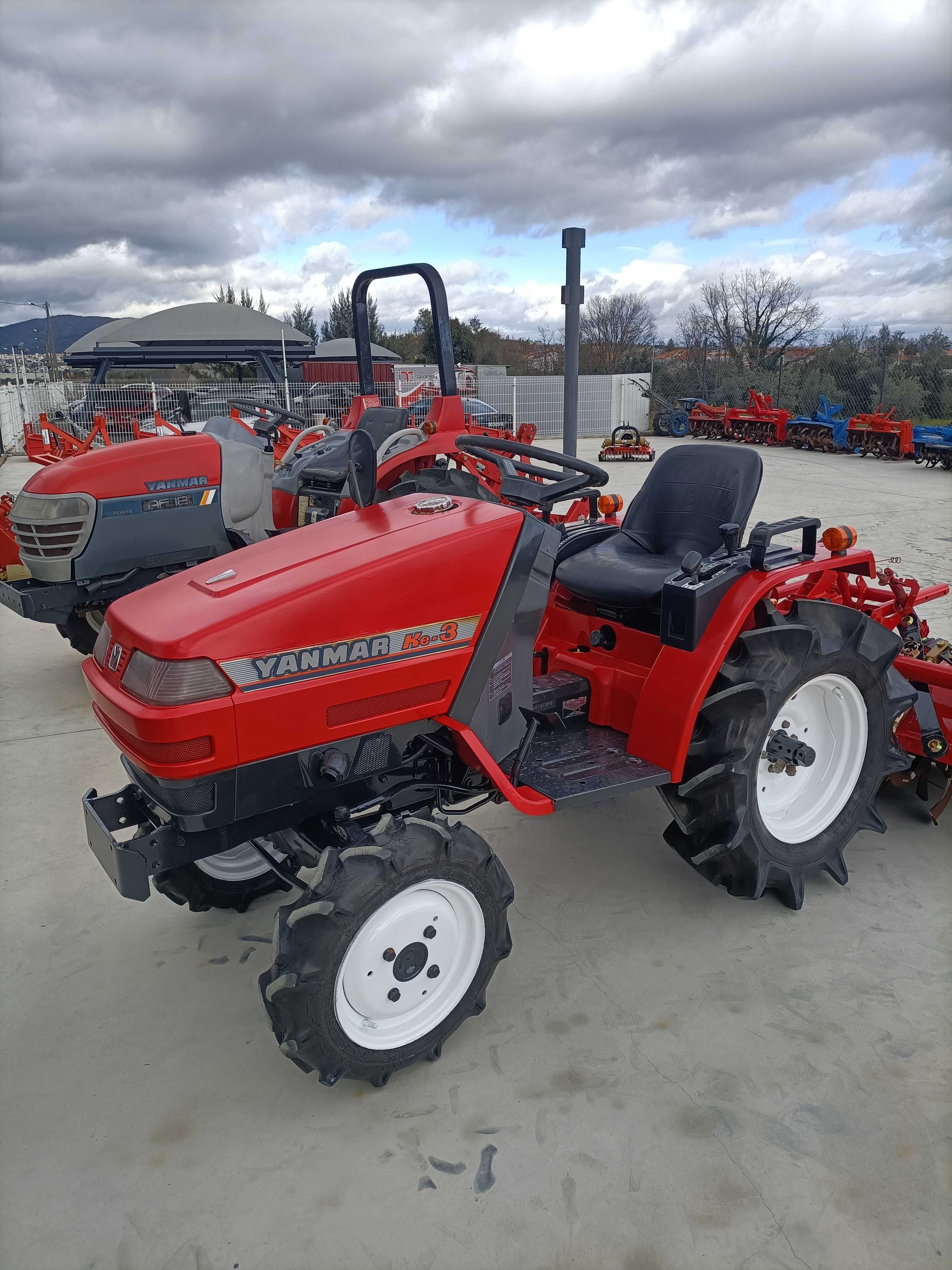 YANMAR Ke3, 4x4, com frese