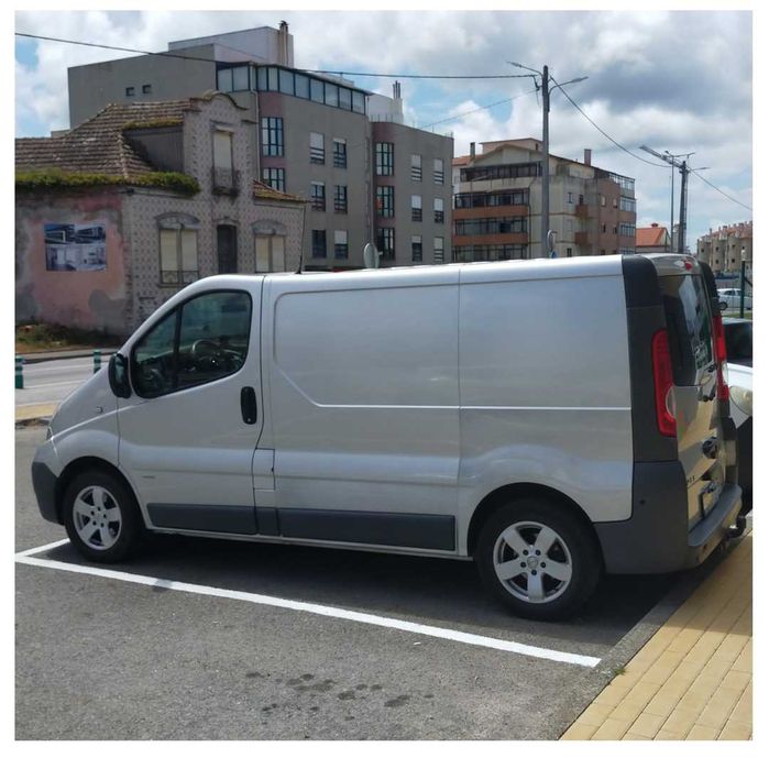OPEL VIVARO em ótimo estado