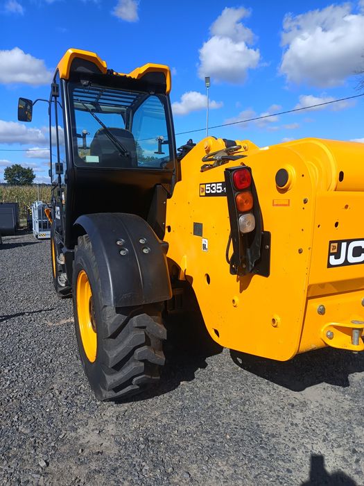 Usługi ładowarką teleskopową i wynajem ładowarek