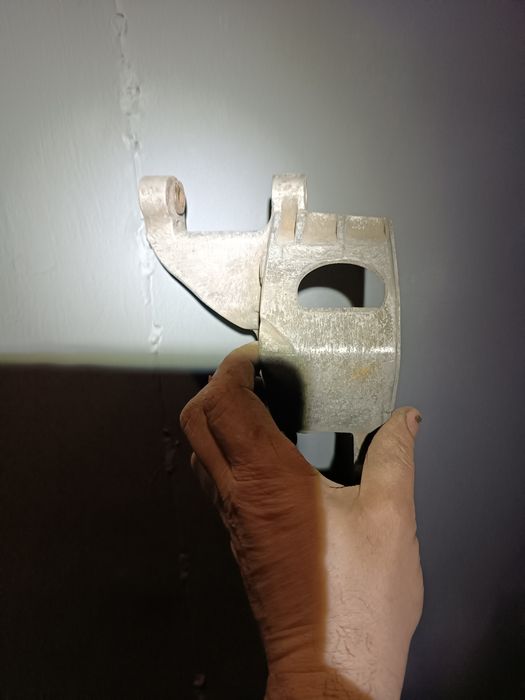 Кронштейн для кріплення