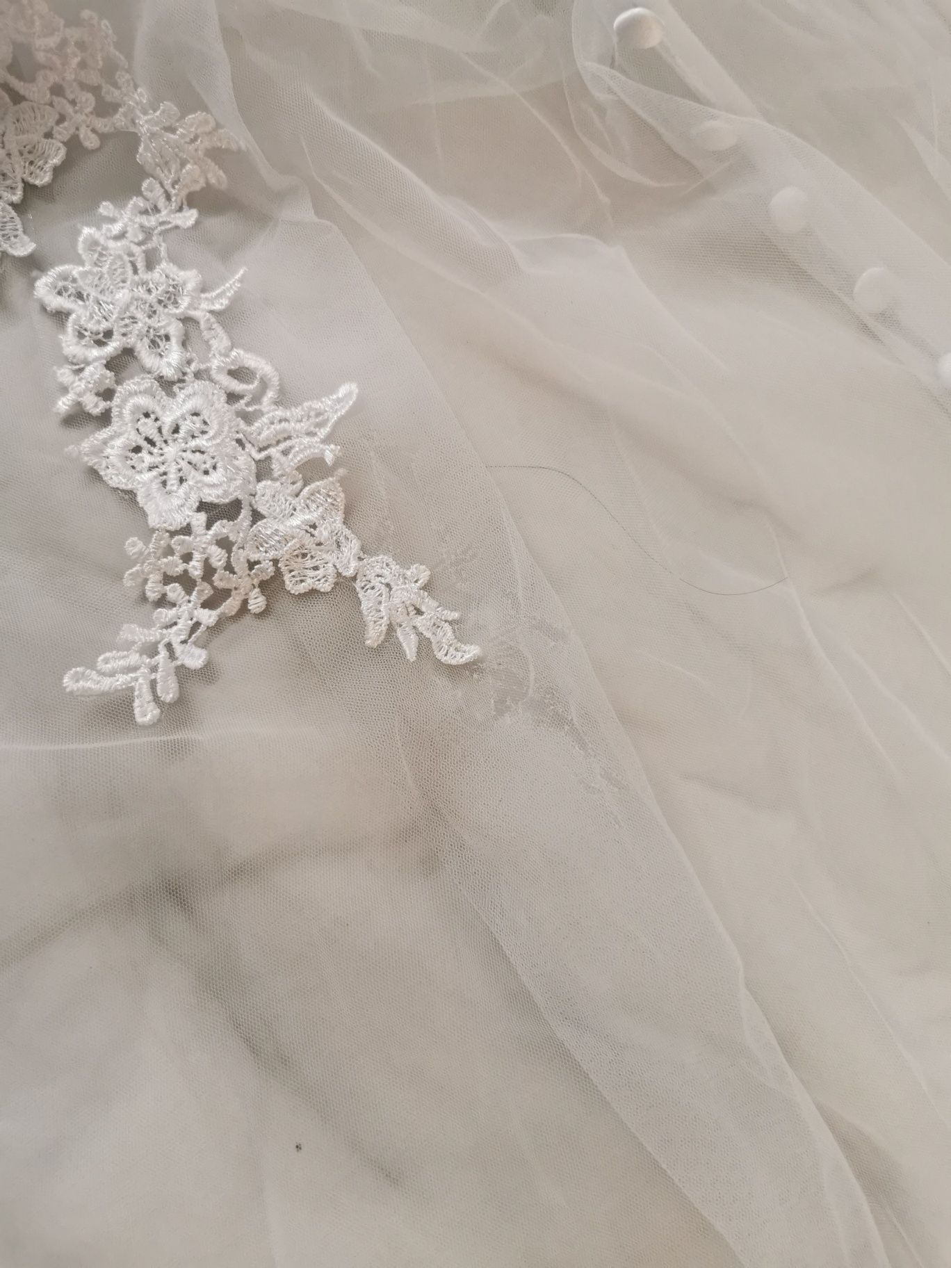 Przepiękna sukienka ślubna która koronka XL