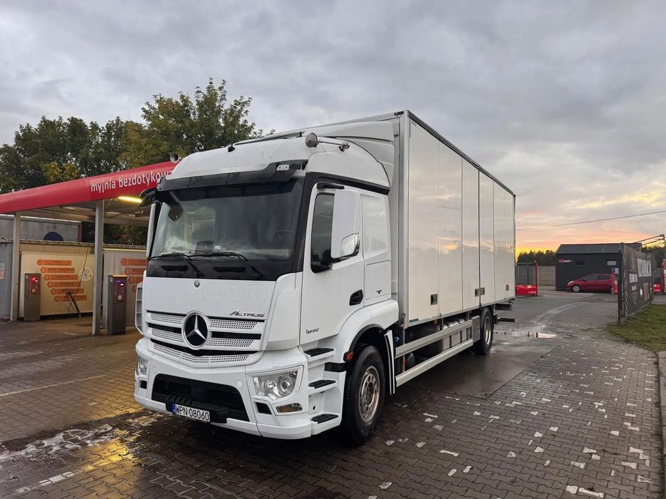 Mercedes-Benz Actros 1832  SPRZEDAM! Mercedes-Benz Actros 1832 Zabudowa Skandynawska