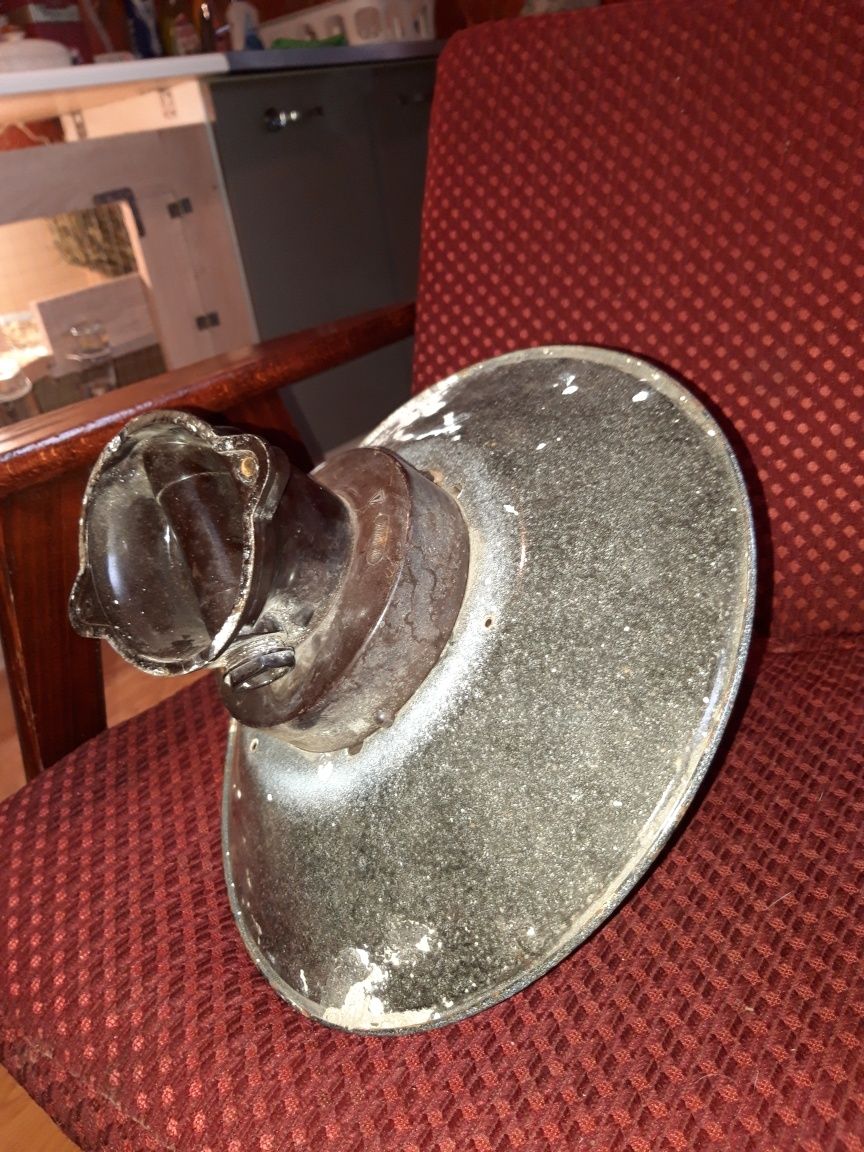 Lampa halowa typ 13711 lata 60-te PRL
