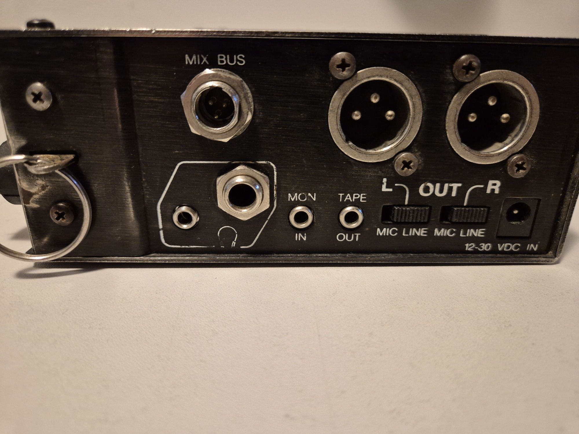 Mixer Shure FP33