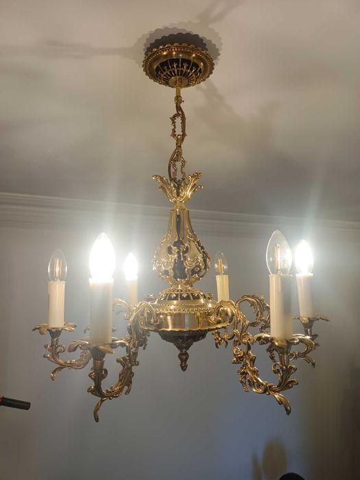 Żyrandol mosiężny