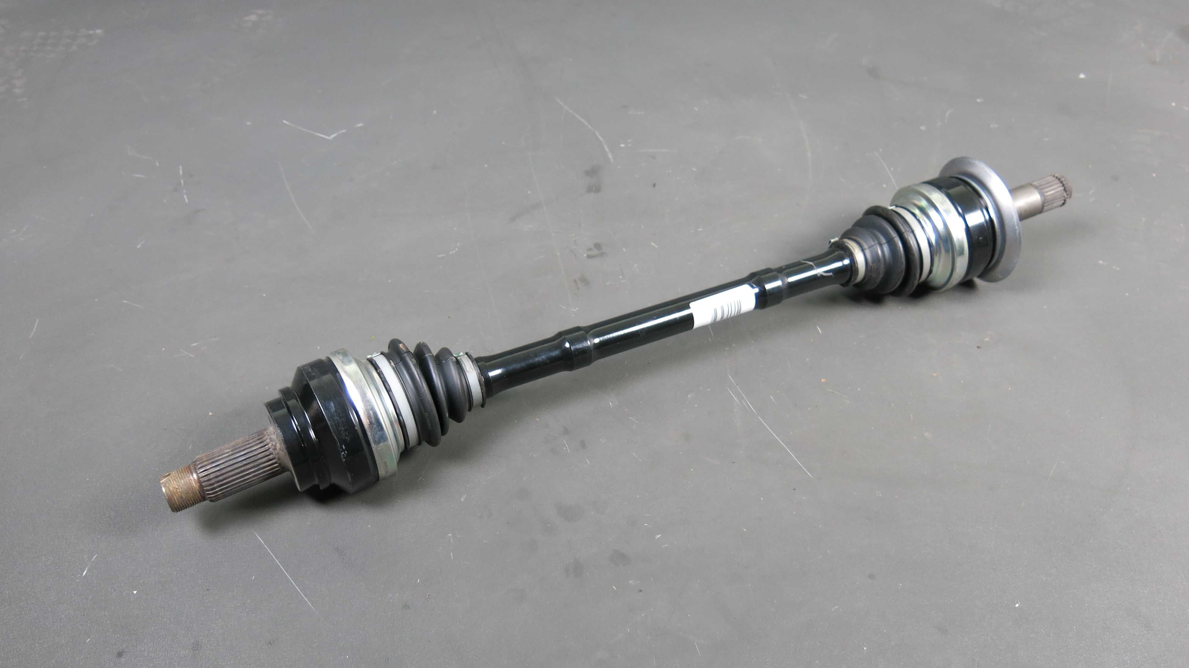 BMW F25 F26 PÓŁOŚ LEWA przednia półośka / NOWA