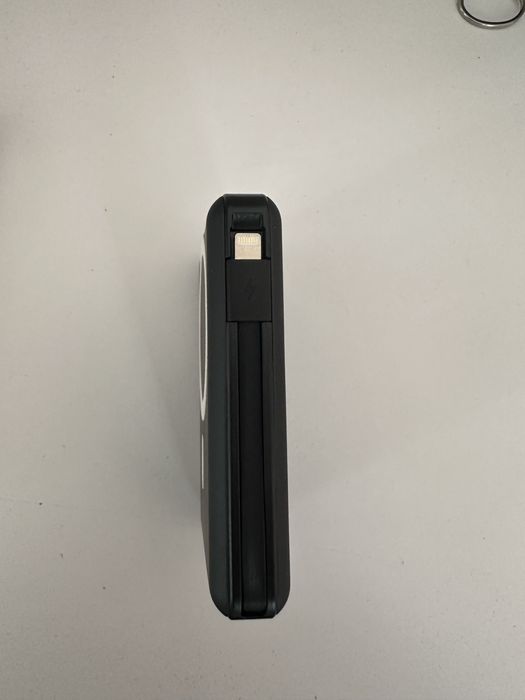 Yiisonger KT-D011 – Power Bank 10000 mAh z MagSafe