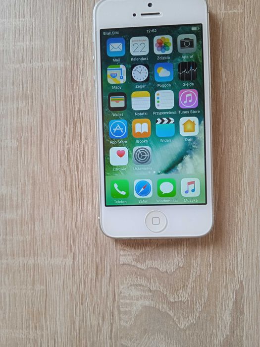 Iphone 5               .