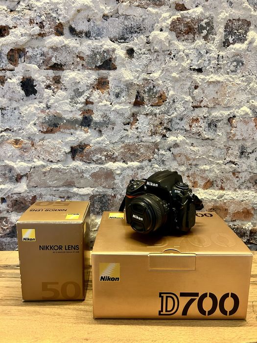 Nikon D700 + Nikkor 50 mm 1.4