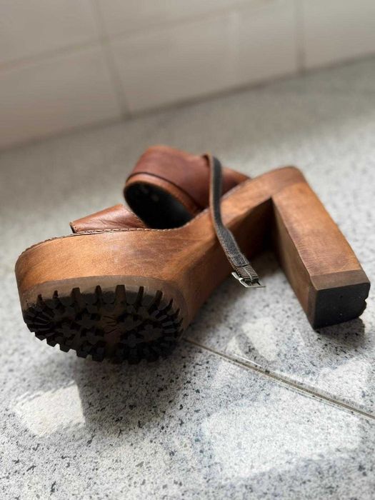 Sandálias de marca XUZ