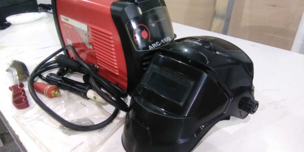 Soldador Inverter, 160A - MADER.