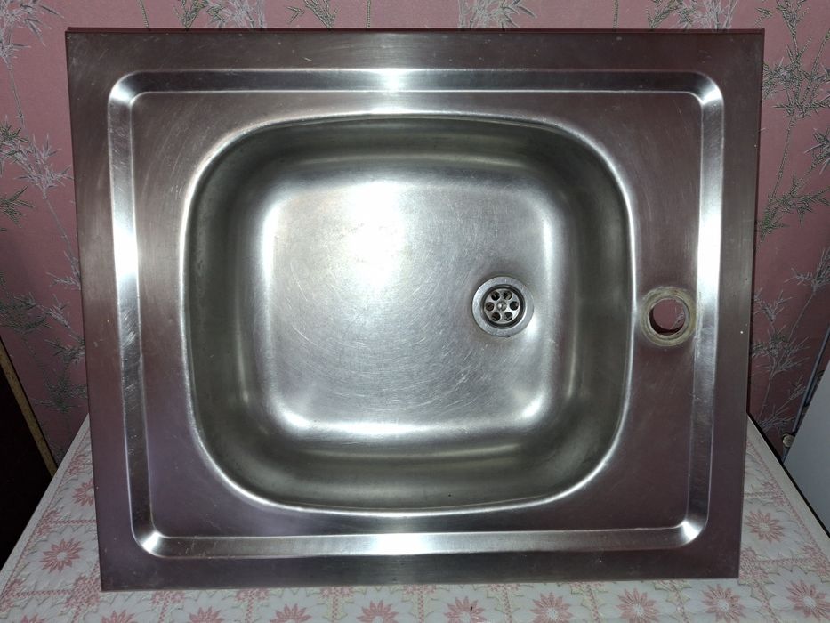 Мойки б/у из нержавеющей стали.