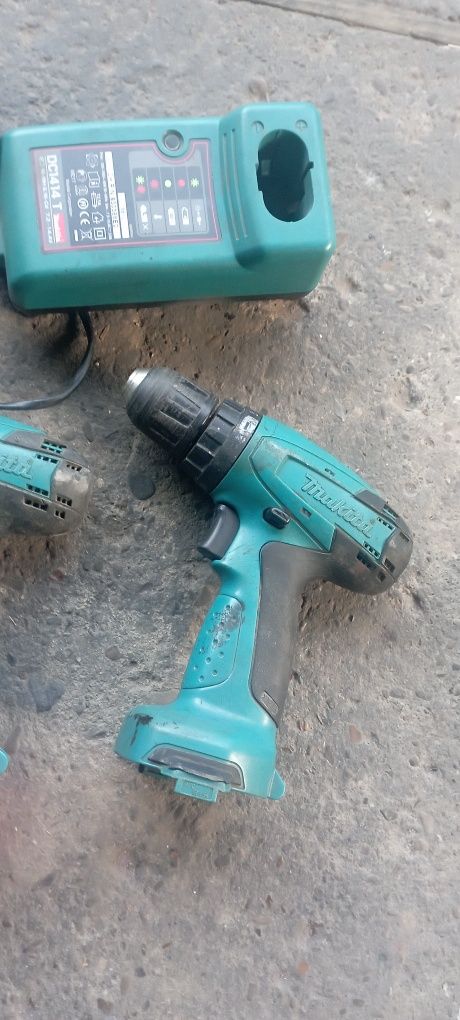 Шуруповерт  Makita 6271 D