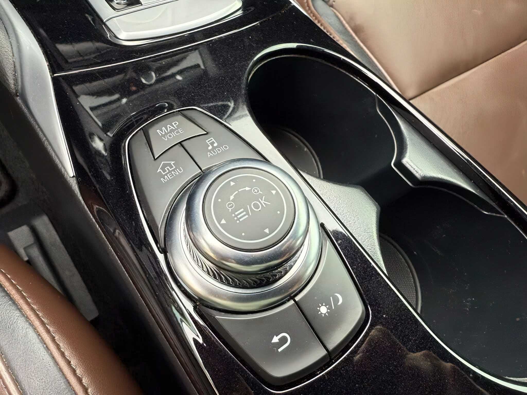 Infiniti QX30 Premium 2017