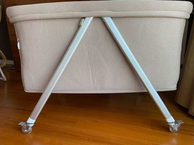 Berço com Rodas Baby Chic
