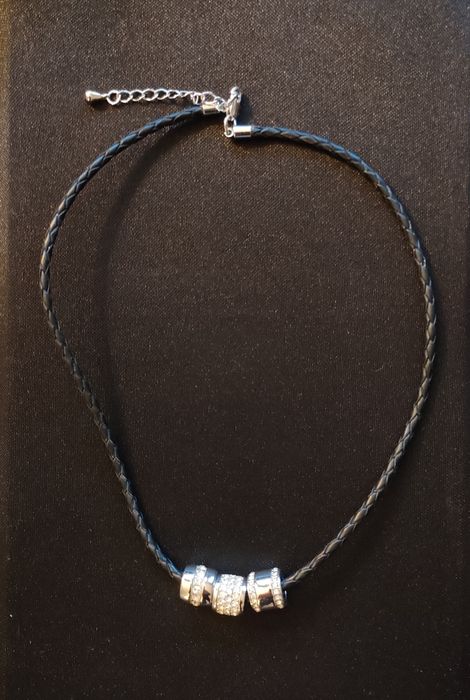 Ekskluzywny choker Swarovski, skóra naturalna, kryształki