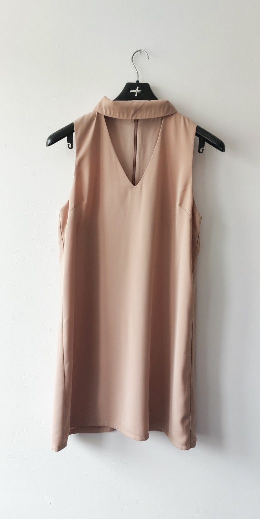 Prosta Beżowa Sukienka z kolnierzem L 40 Glamorous