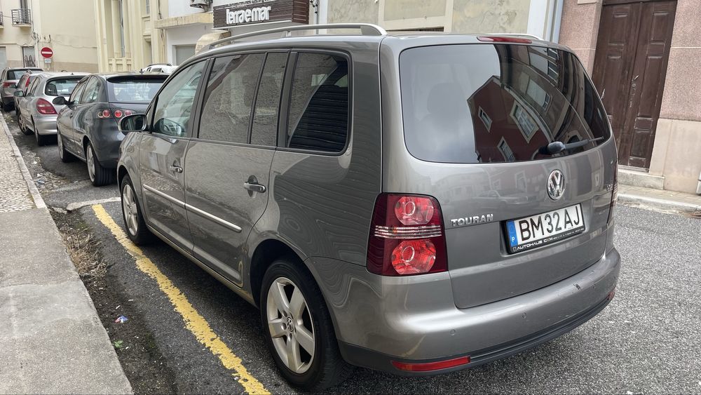 Volkswagen Touran TSI 1.4 Highline - Alemão, Fiável, Bem Estimado!