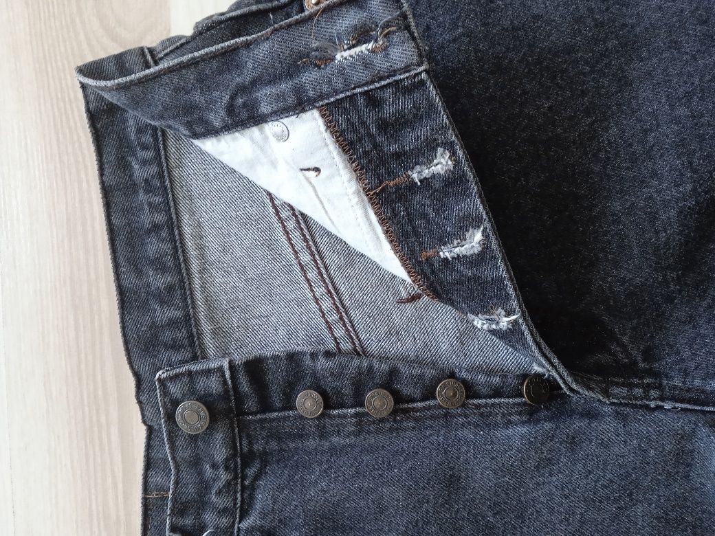 Spodenki jeansowe Levi's. Rozmiar S/ M