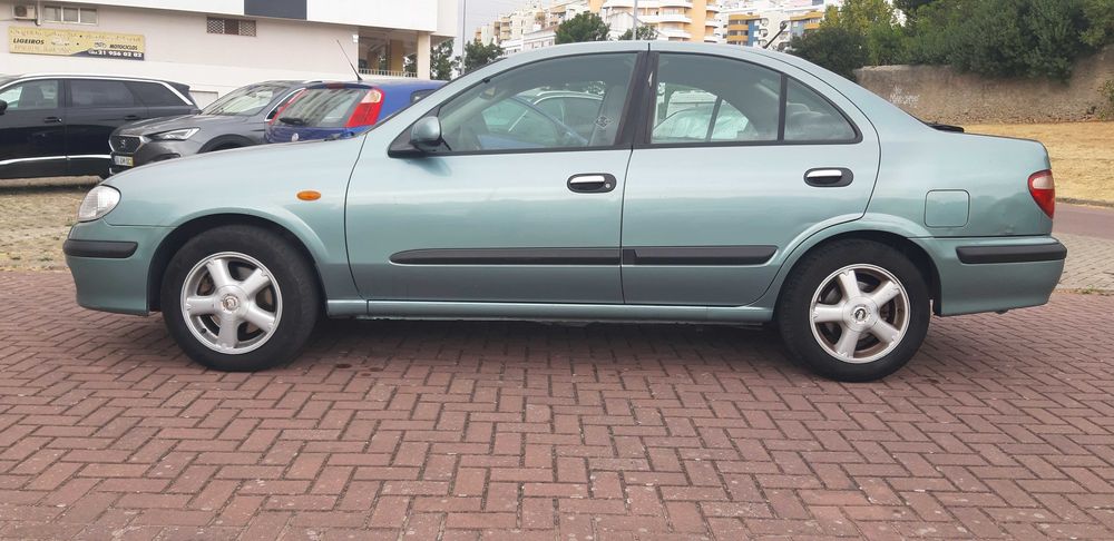 Nissan Almera bom estado