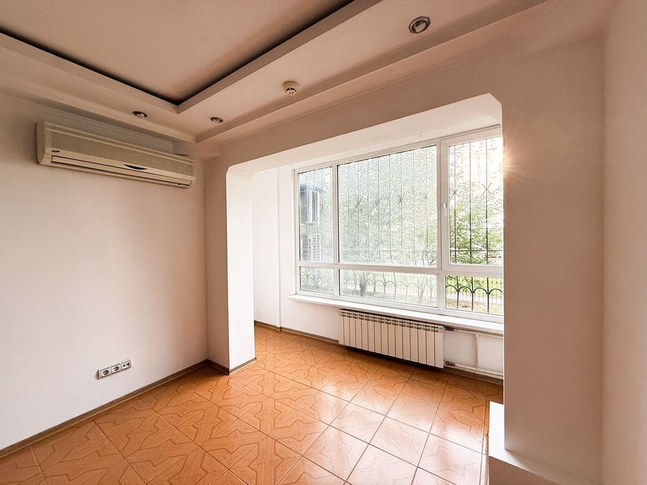 Оренда приміщення | офіс | кабінет - метро Мінська 1 хв. | ОБОЛОНЬ