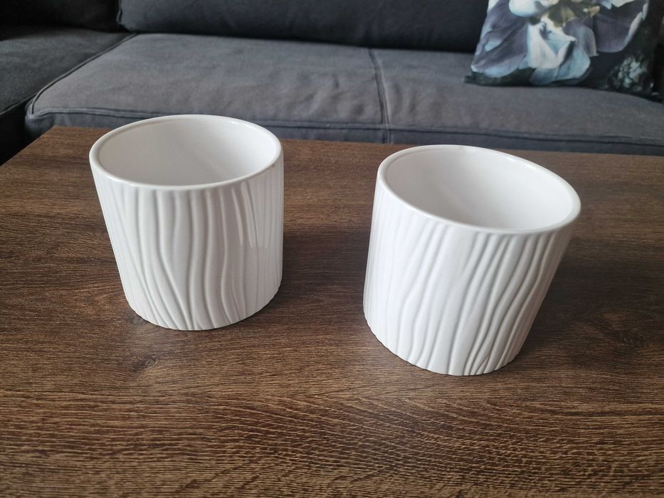 OKAZJA! Doniczka doniczki piękna biała ceramiczna 2 sztuki