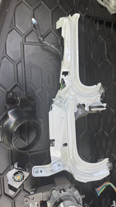 Запчасти фары сх5 европа