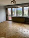Sprzedam bezpośrednio 49,7m ul.Leszczynowa, do remontu, 1 piętro.