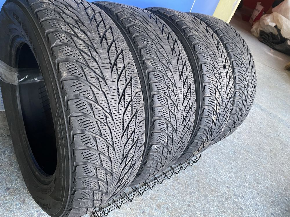 Nokian Hakkapeliitta r2 195/65r15 зимова