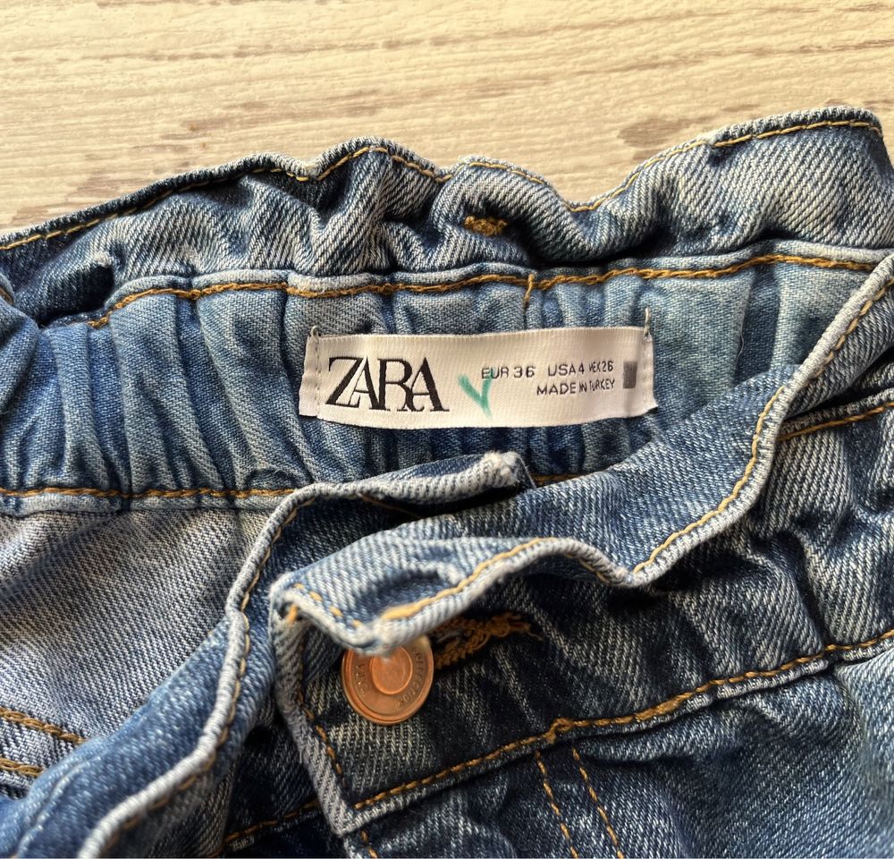 Джинси Zara  з високою посадкою