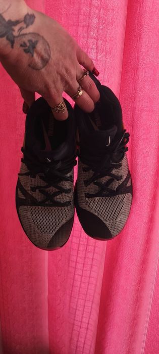 Кроссовки Найк,  в хорошем состоянии