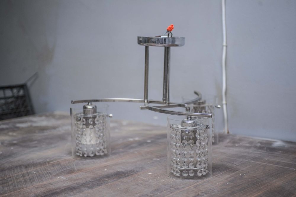 Żyrandol nowoczesny z kryształkami