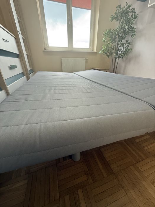 Łóżko dwuosobowe z materacem – bardzo dobry stan