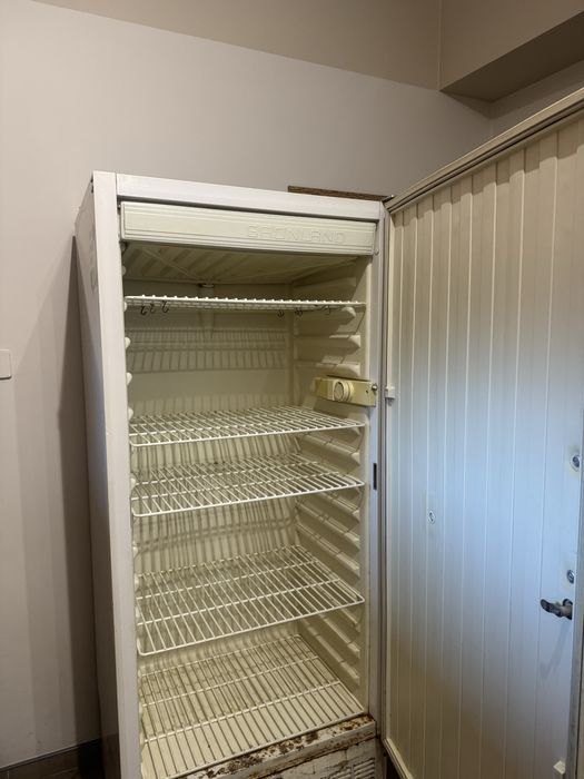 Chłodnia - szafa chlodnicza 700 L.