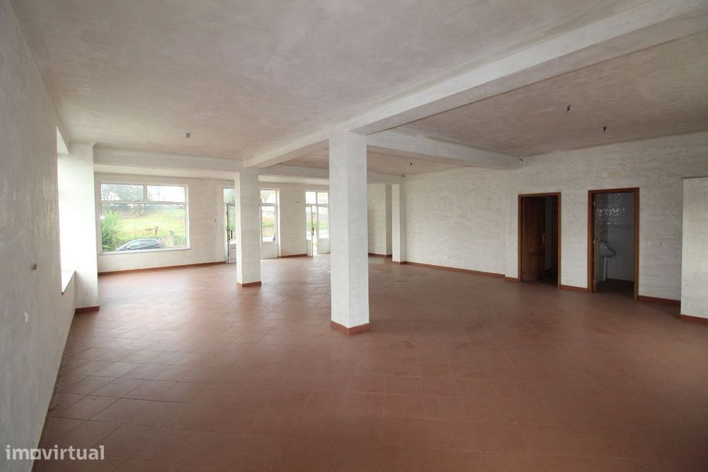 Loja Junto ao Centro – Boa Visibilidade